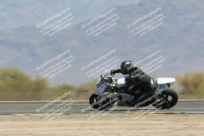 media/Apr-20-2025-CVMA (Sun) [[39090e8767]]/Race 9-Formula LW Twins Shootout/